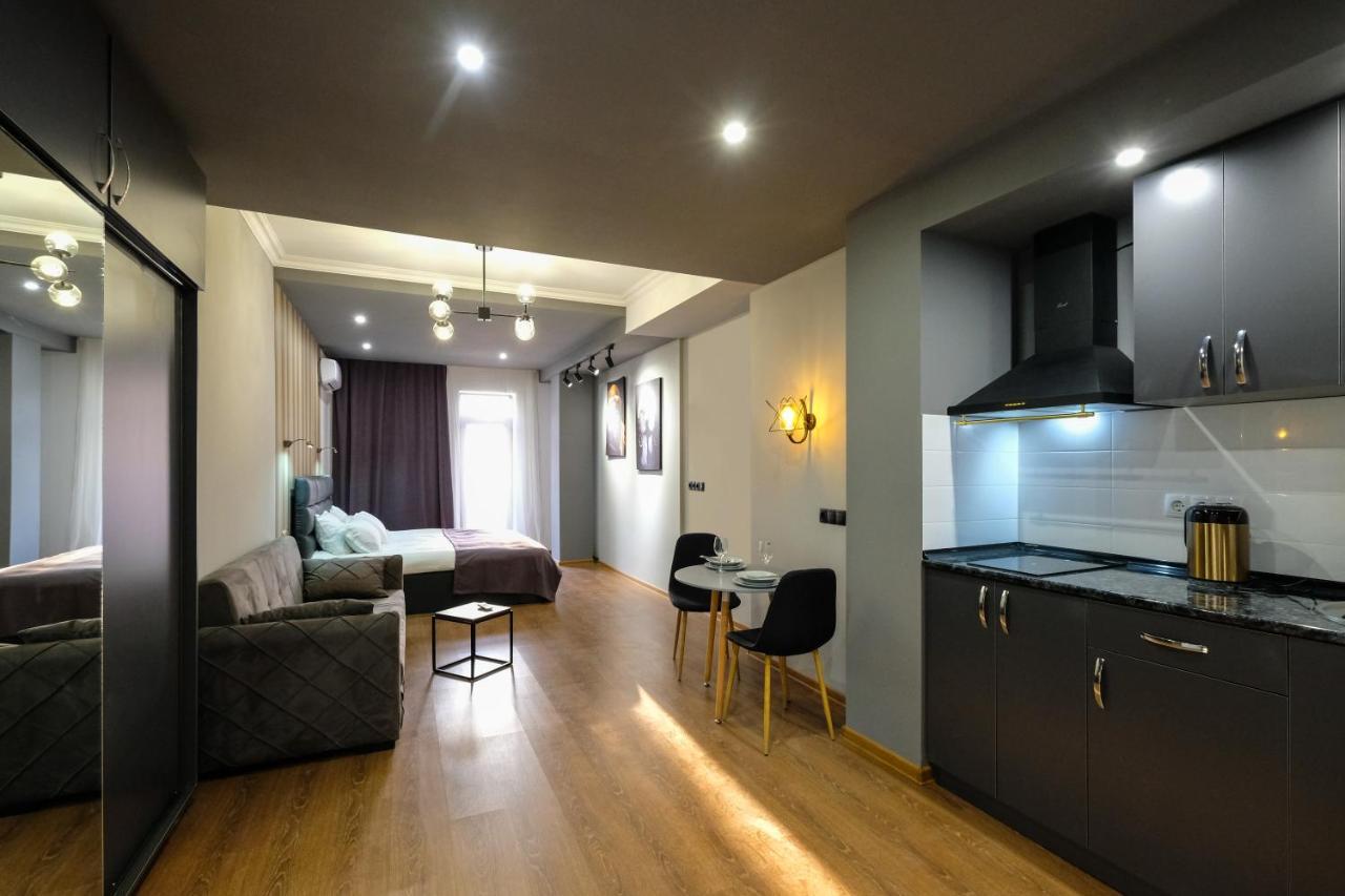 Iren river side apartments Tbilisi Exterior foto