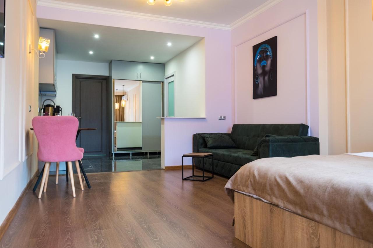 Iren river side apartments Tbilisi Exterior foto